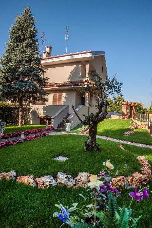 B&B Villa Aurora Бругерио Экстерьер фото